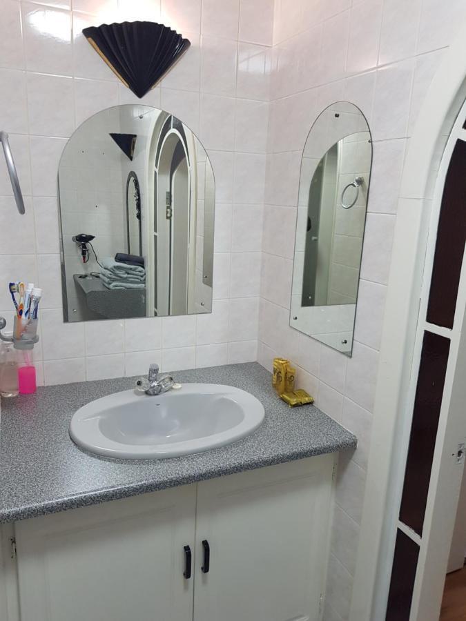 Good 2 Go Guest House Benoni Exteriör bild